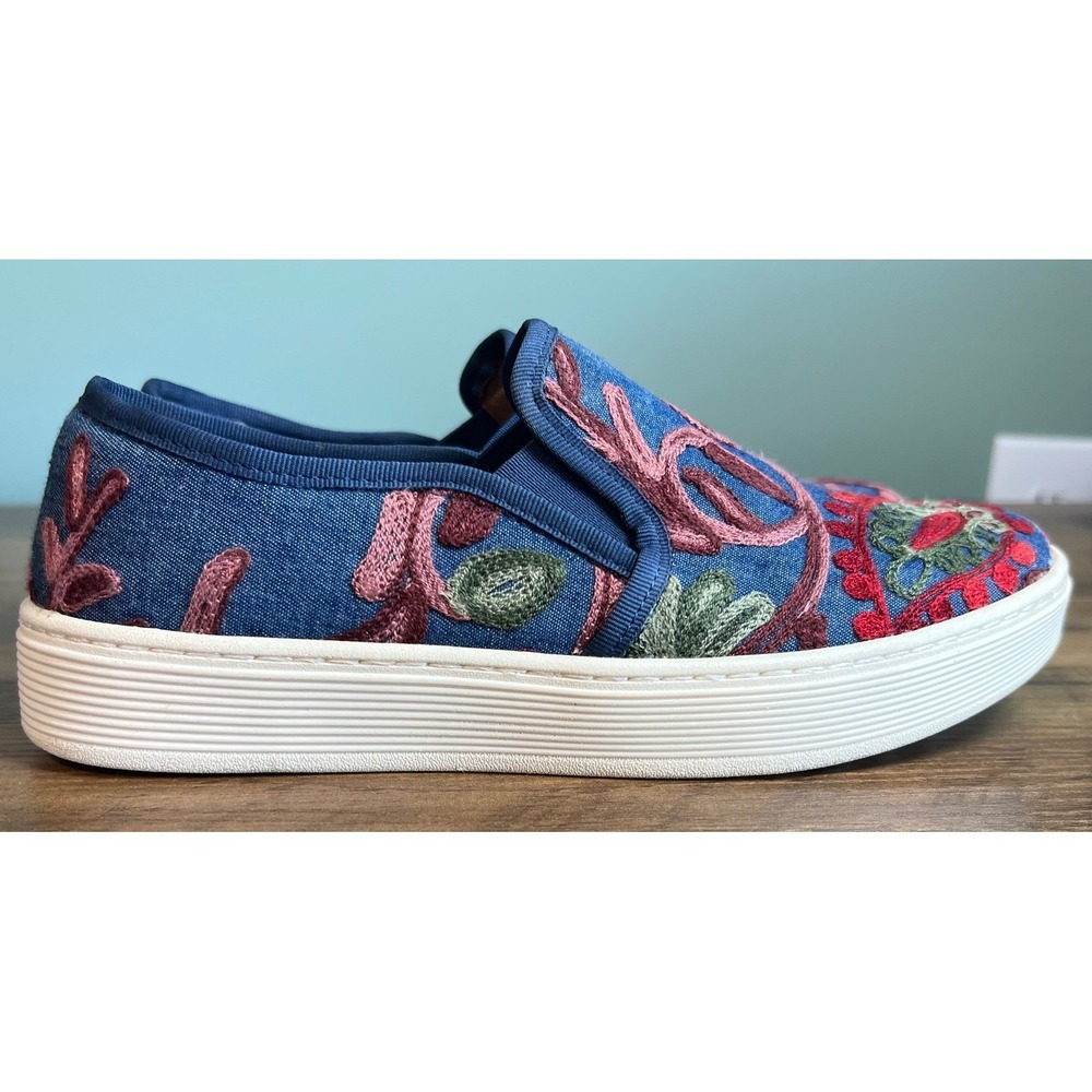 Sofft Somers Blue Denim Embroidered Floral Slip On Platform Sneakers Womens 8